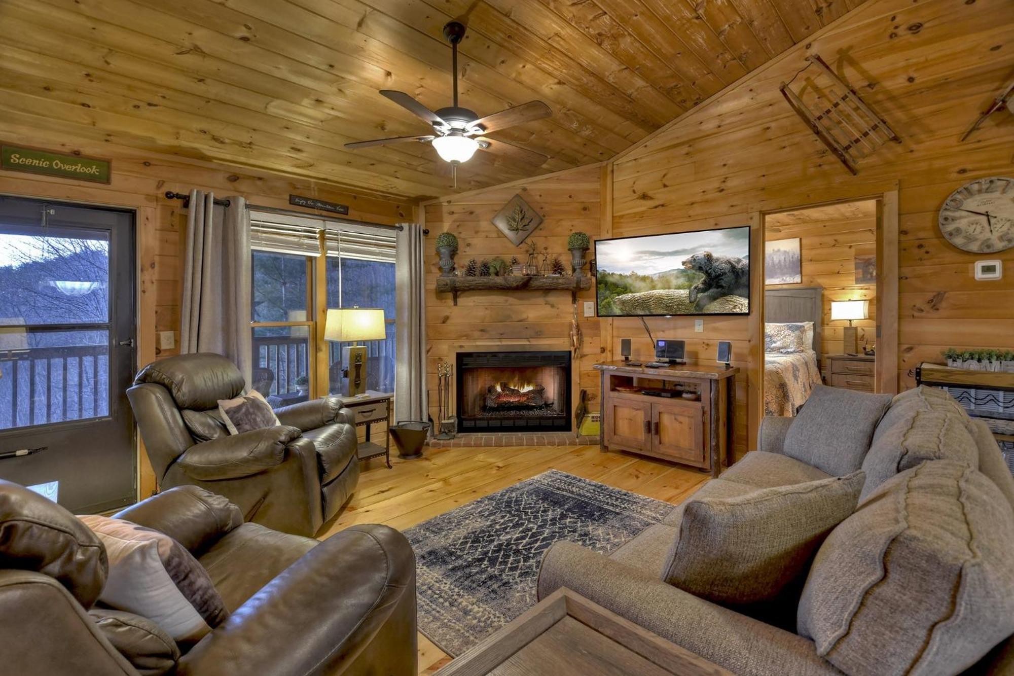Talking Leaves Hot Tub Firepit And Comfy King Beds Villa Ellijay Buitenkant foto