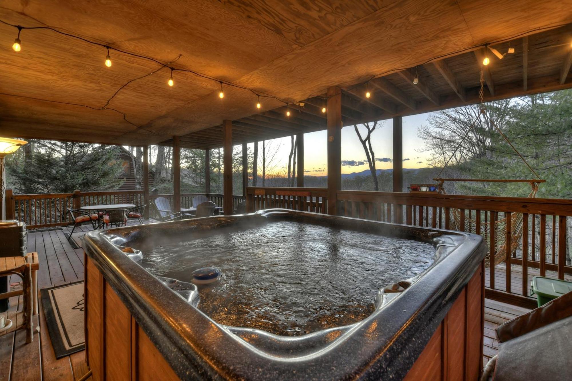 Talking Leaves Hot Tub Firepit And Comfy King Beds Villa Ellijay Buitenkant foto